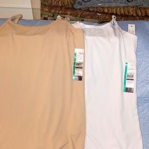 #1 2 Fitted stretch Lady's tank top